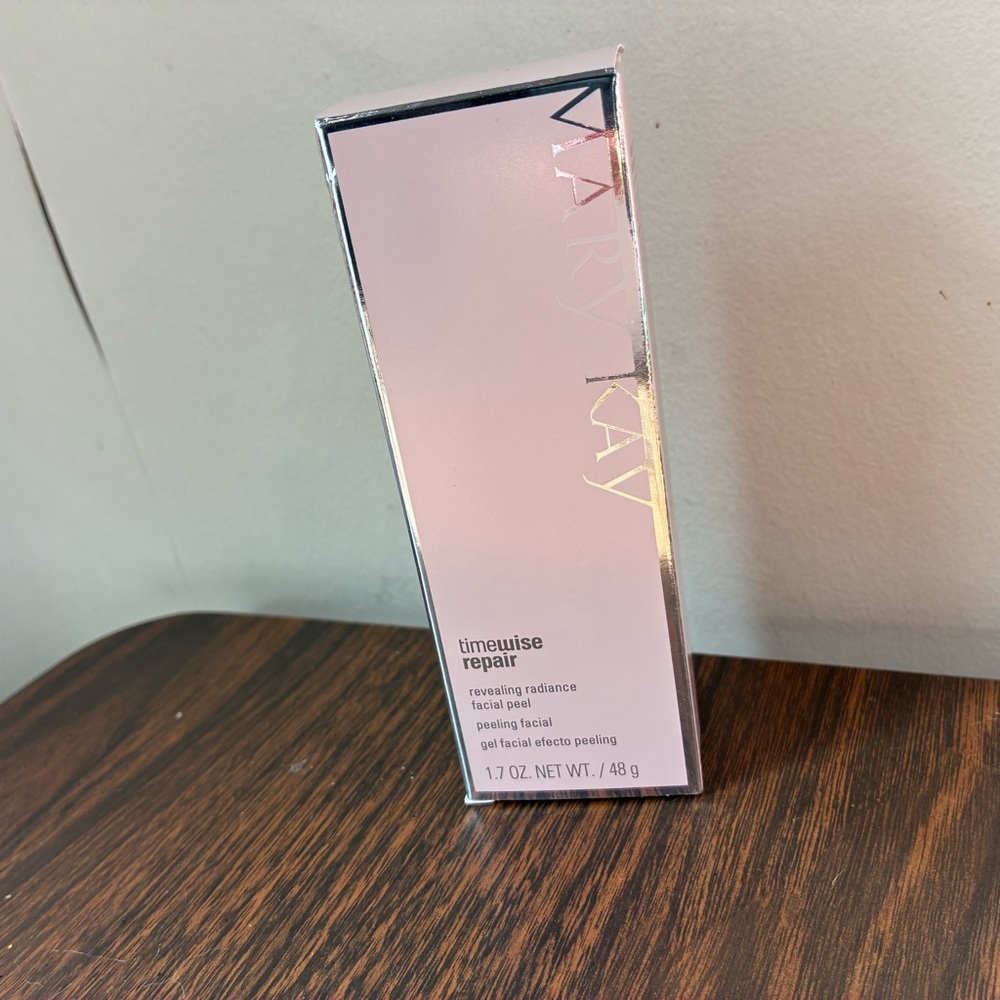 Mary Kay Timewise Repair Radiance Peel in Pink Box